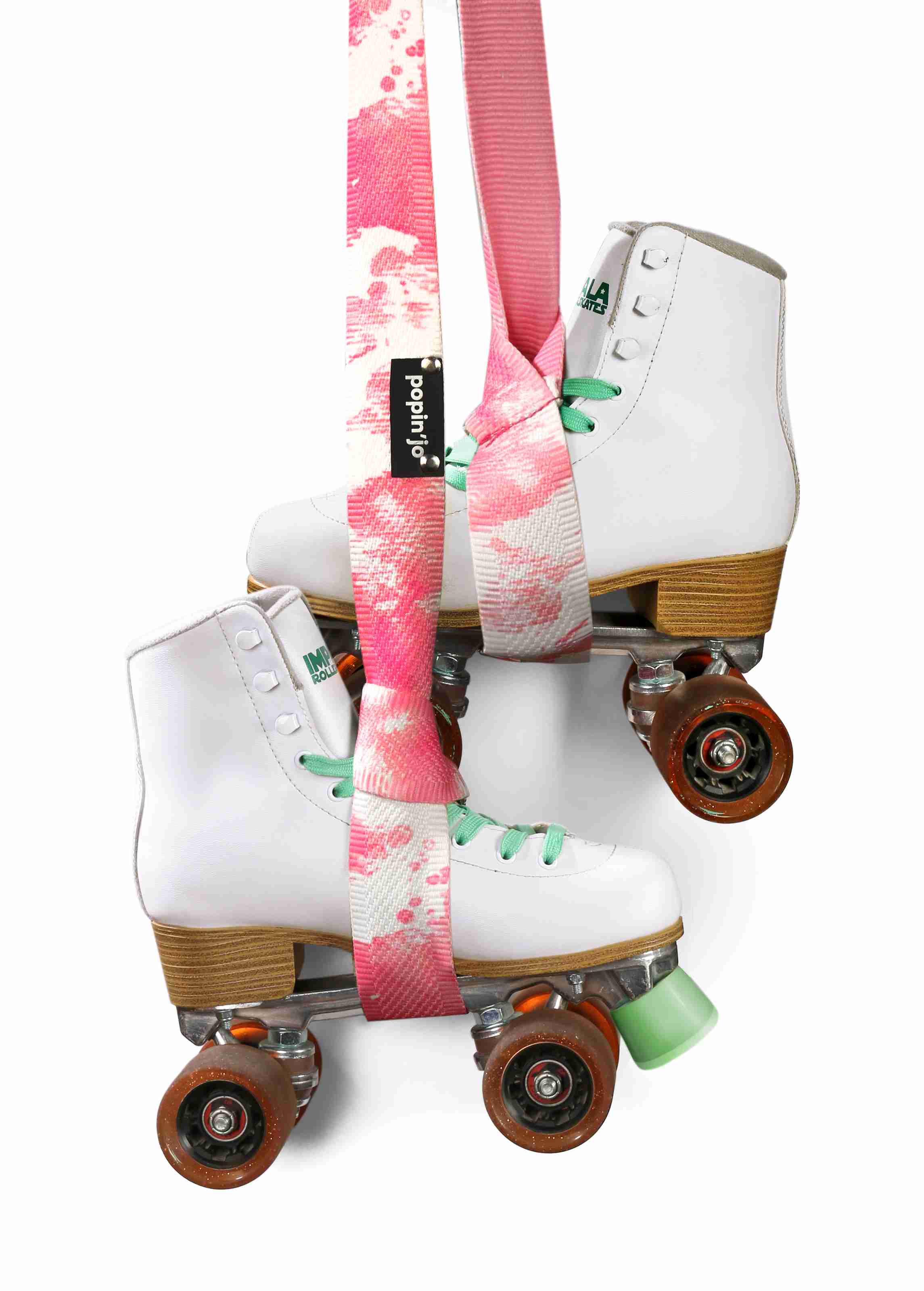 roller skate leash cloudypink with roller skates